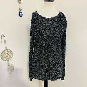 Women's Black and White Sweater